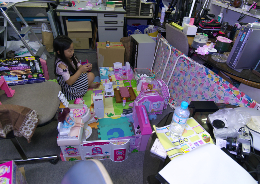 リカちゃんごっこ