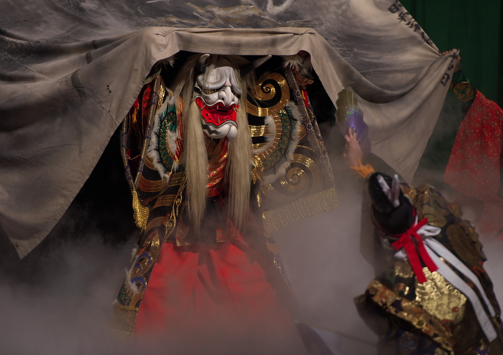 神楽「塵倫」　（じんりん）　2