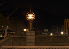 瓦斯燈　３）