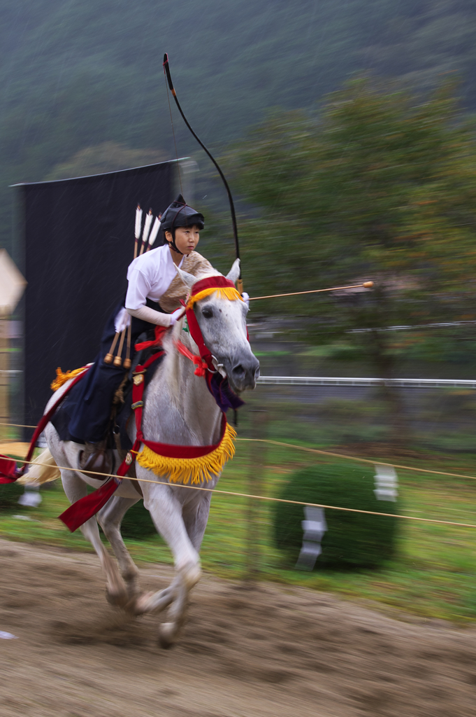 流鏑馬　1）
