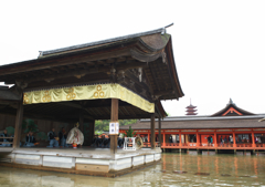 海中能舞台　2）