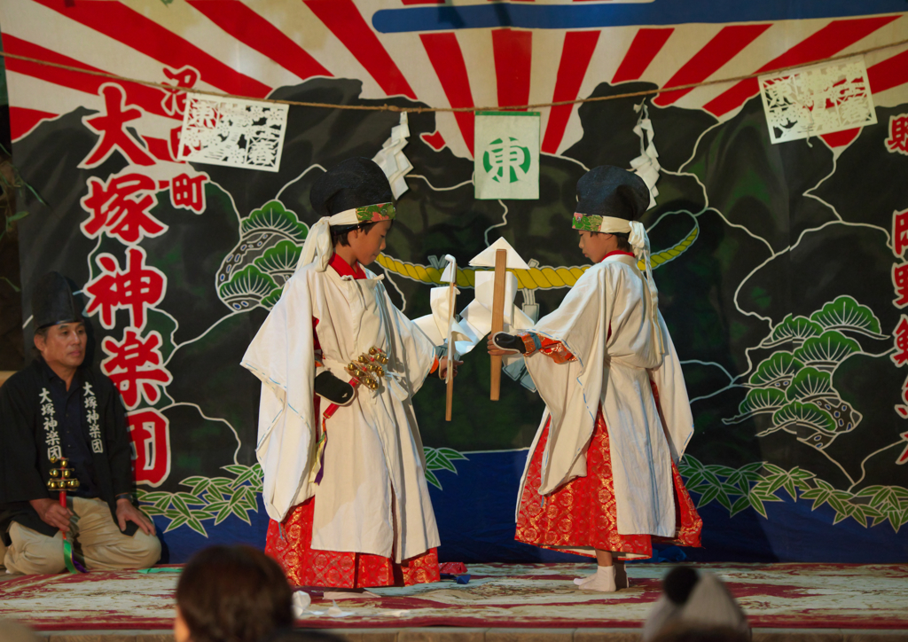 子供神楽　2）