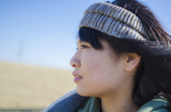 女