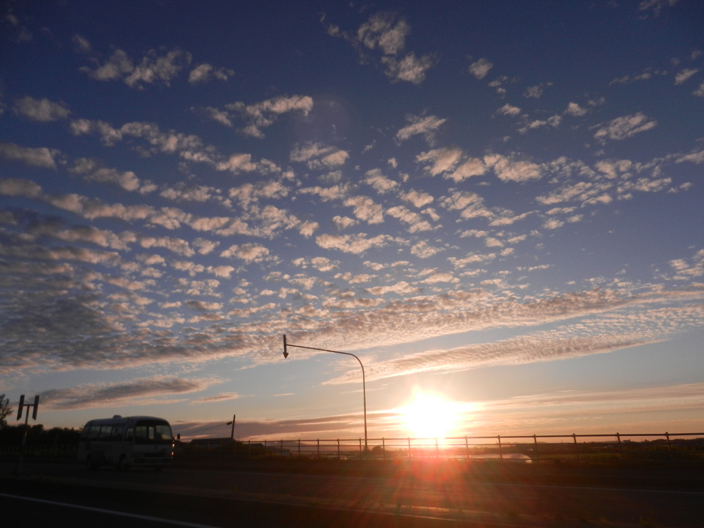 夕日が沈むその前に