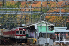 伊賀神戸駅の紅葉