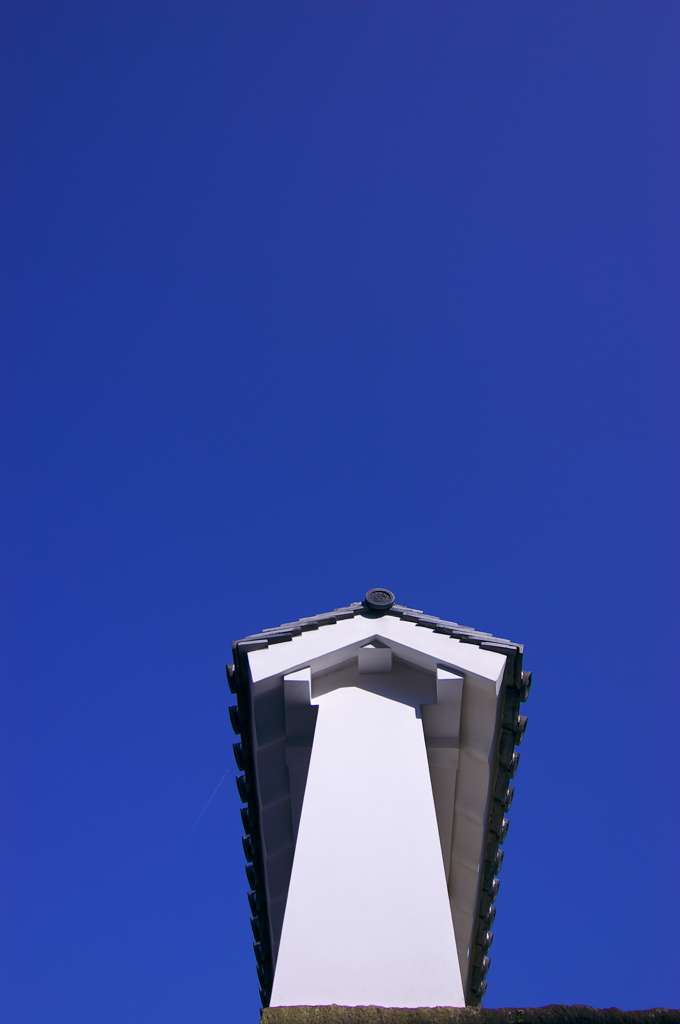 ↑
