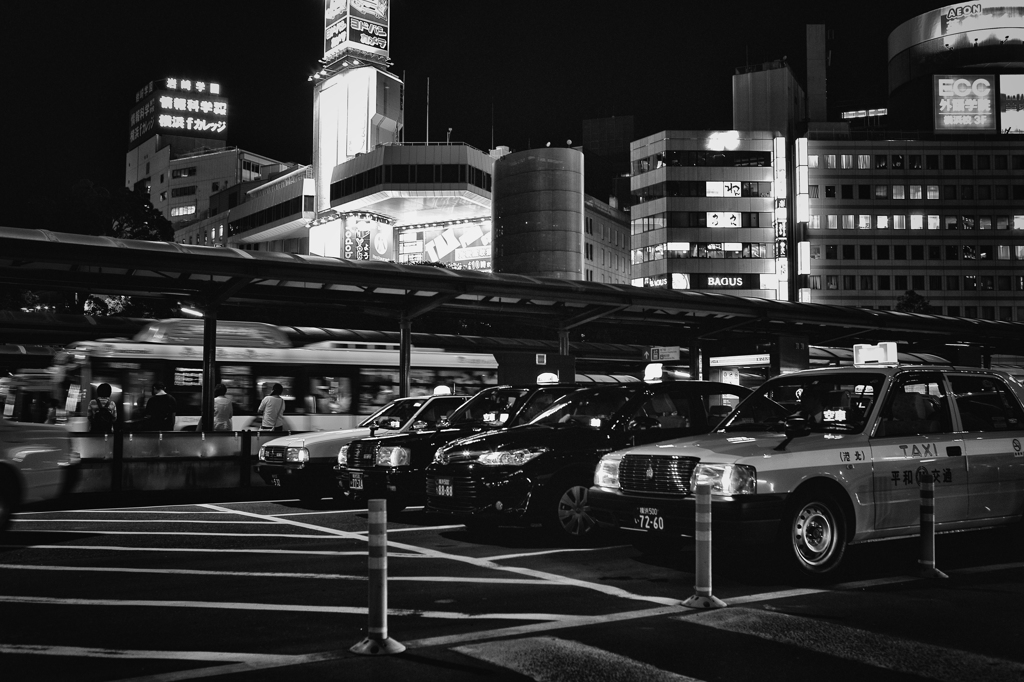 客待ちタクシー (3)