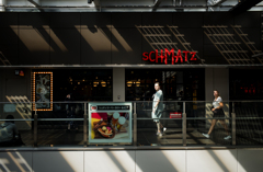 街中の光と影 街中の光と影