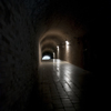 遺構の暗い道
