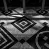 白と黒の幾何学模様