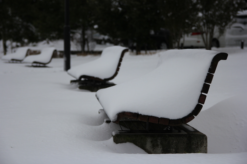 雪のクッション