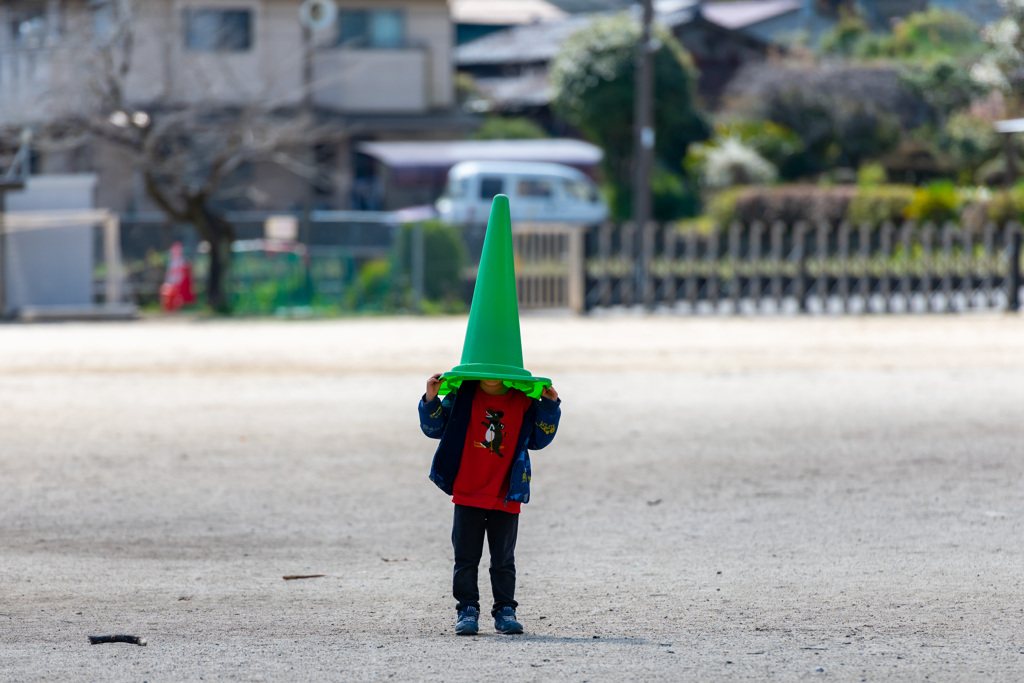 カラーコーンマン参上
