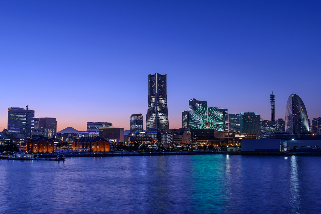 YOKOHAMA NIGHT VIEWS