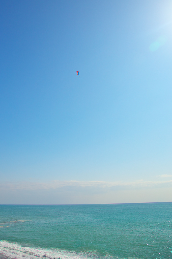FLY。