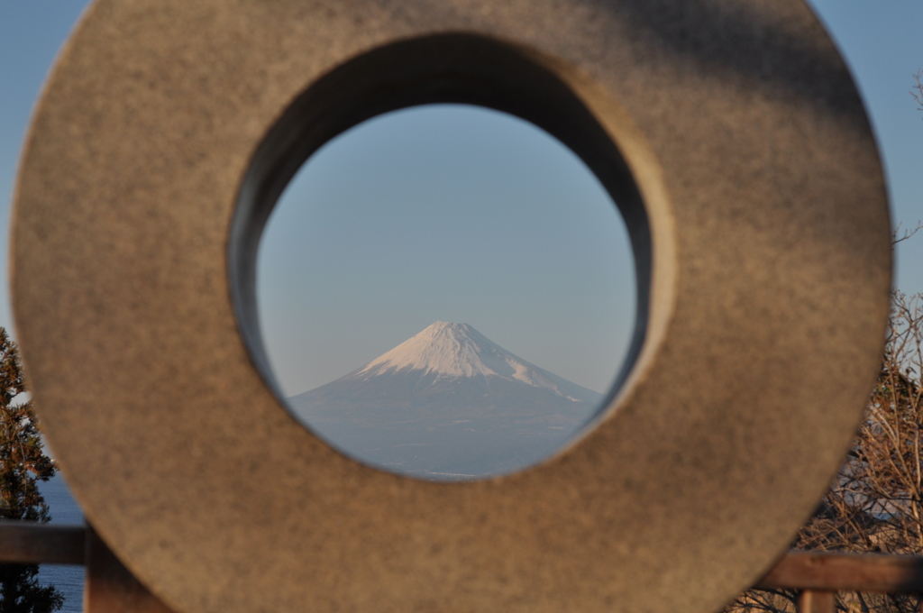 まる富士