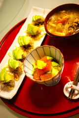 マグロとアボカド