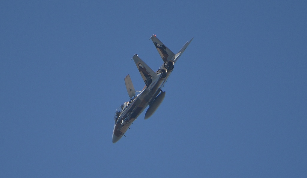 F15