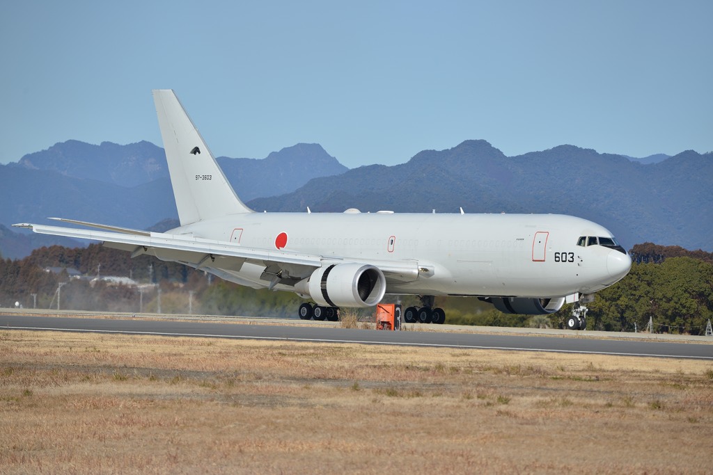 空中給油機