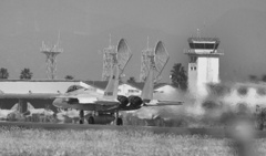 F15