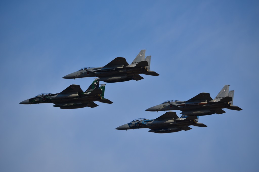 F15
