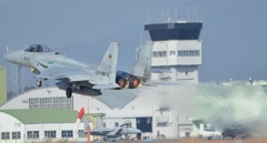 F15