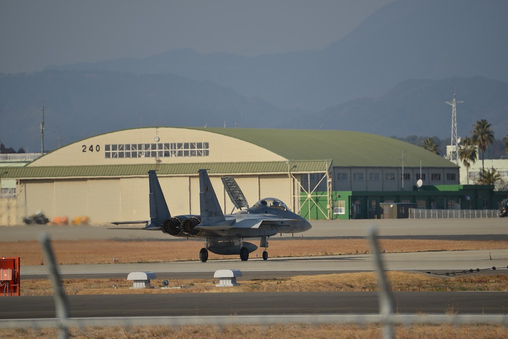 F15