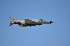 F4