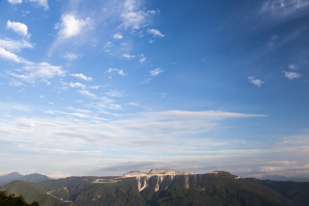 鳥形山鉱山の朝1