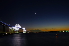 Gate bridge of dusk, Moon and Mt. Fuji