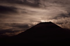 夜明けの富士