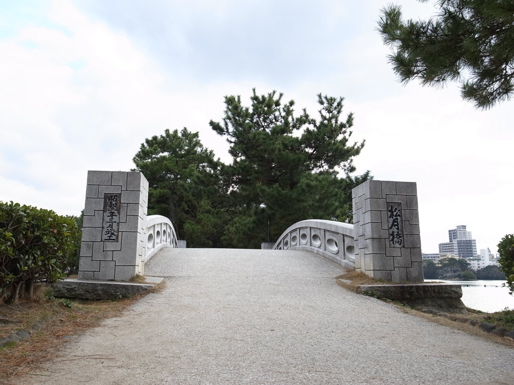 R0010090