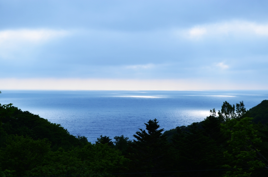 海のスポットライト