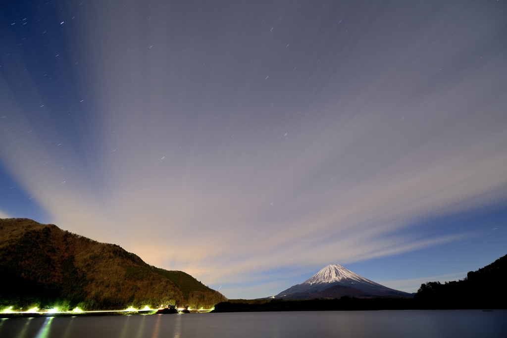 月光流雲