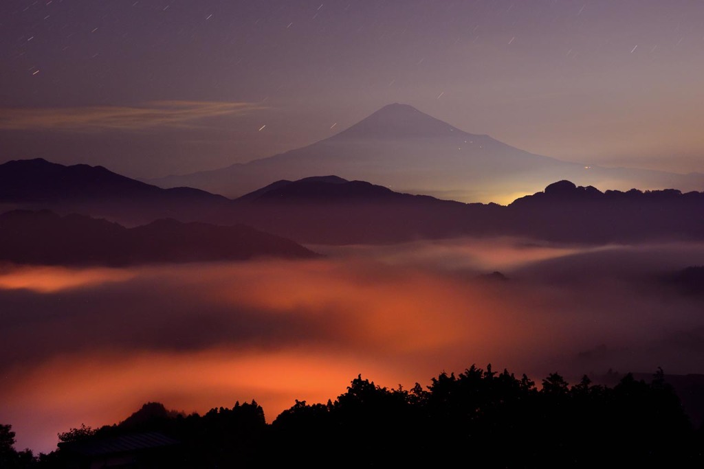 闇夜に彩る