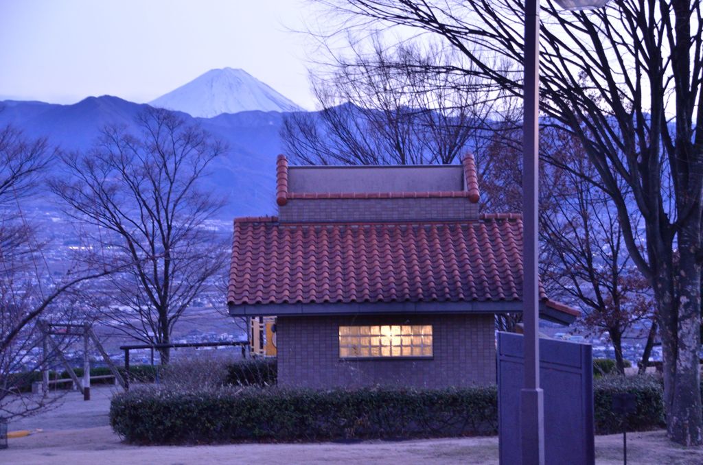 夕暮れの公園から