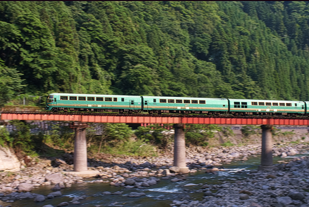 夕刻の観光特急