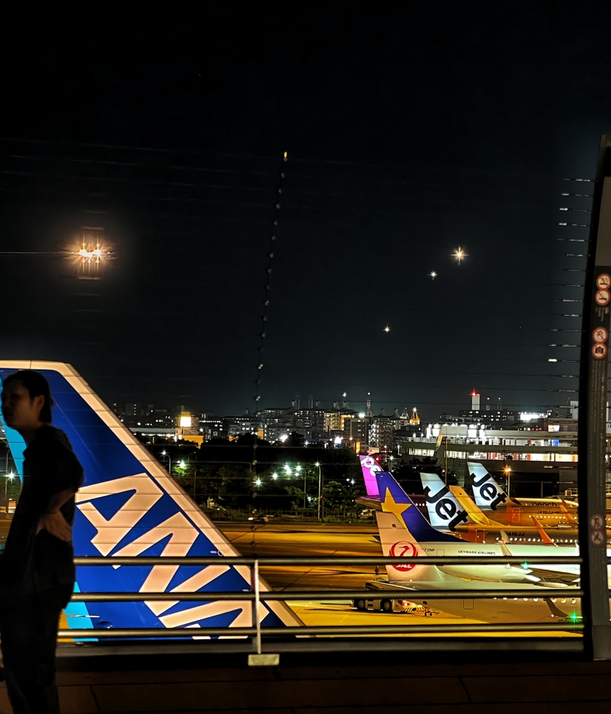 開かずの踏切、いやRunway16