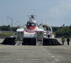 最新鋭ホーバークラフト