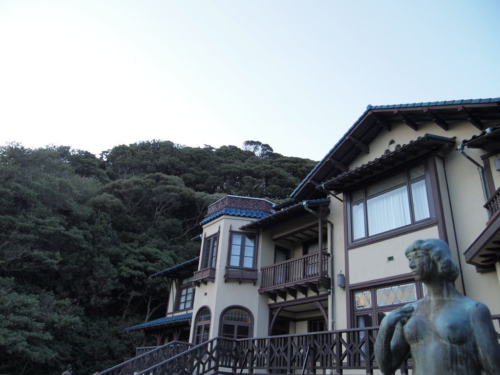 海を眺める文学館