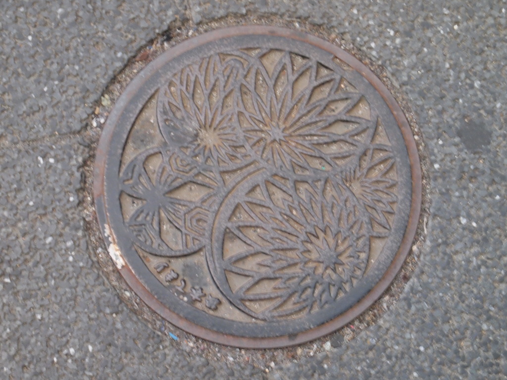 松本駅のマンホール