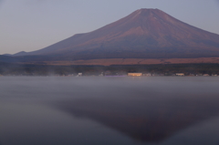 20131028早朝の富士山3