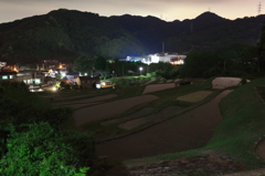 夜の棚田
