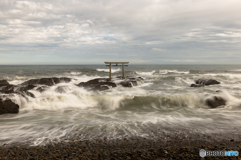 空も海もどんより