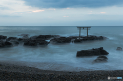 海中のほこら