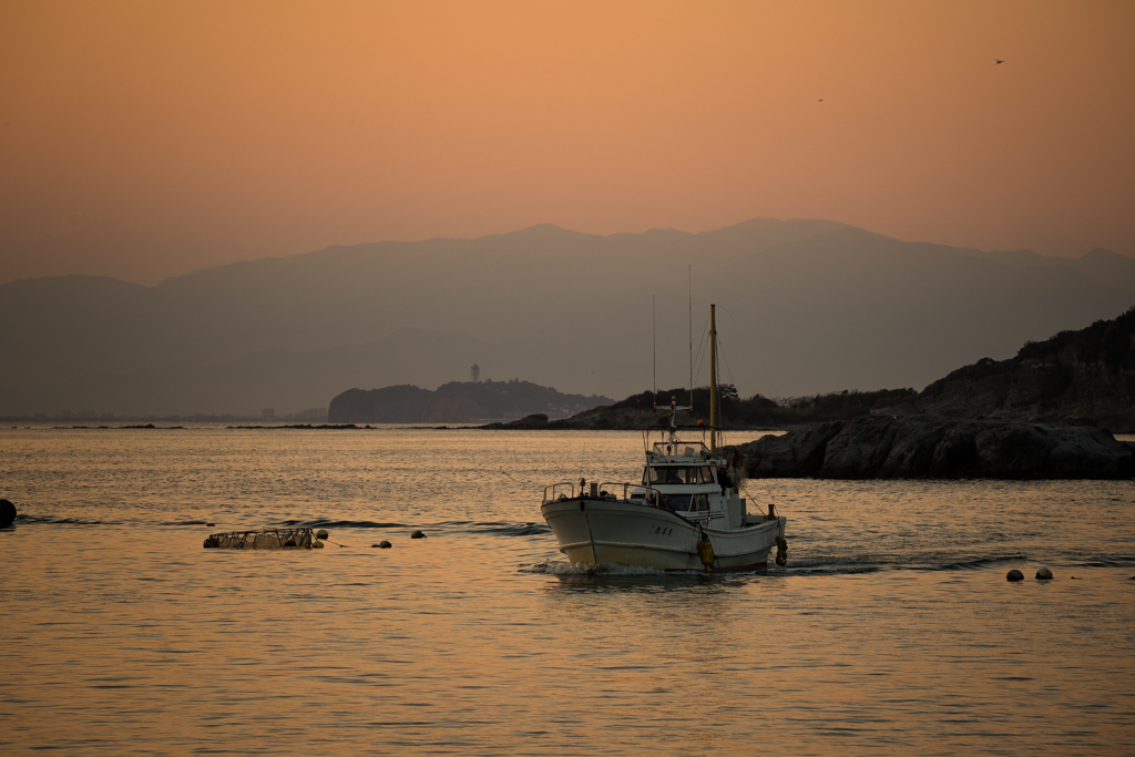 ある漁港の夕景 9