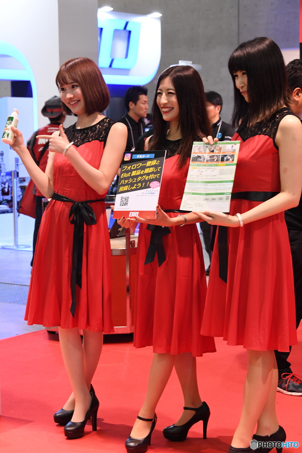 コーティング剤？オートサロンはモーターショーとは雰囲気が違いますね。