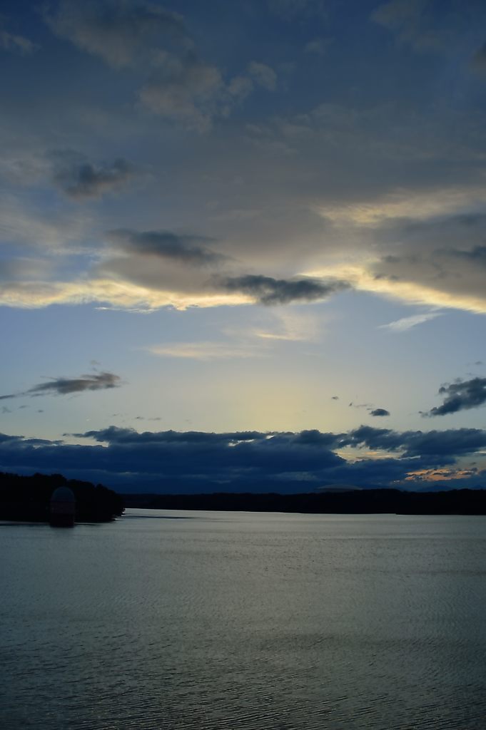 紺色雲深く