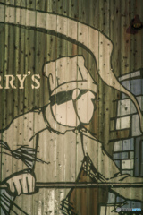 仕事場はカベの中