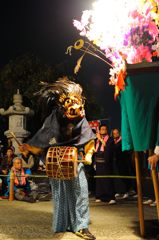 夜の獅子舞…テンテコマイ
