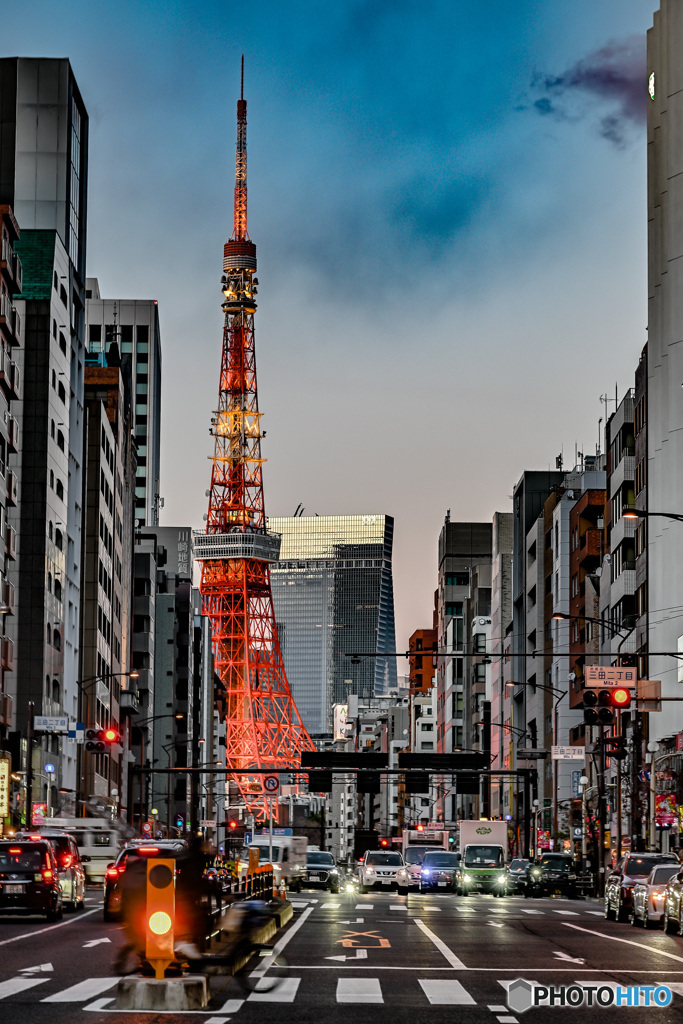 つかのま